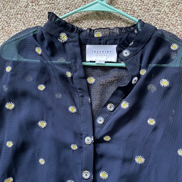 The Shirt by Rochelle Behrens navy with sunflower print - Picture 3 of 6